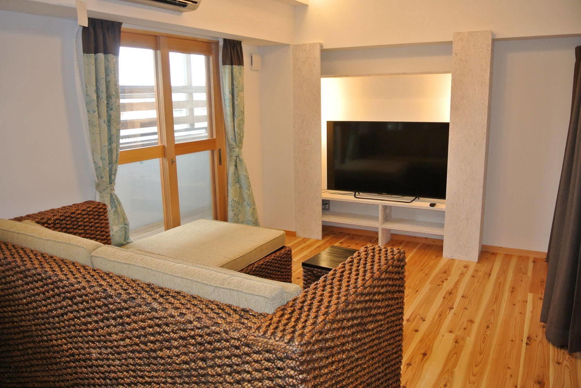 Backpackers Hotel Noosa Japan In Takatsuki Tonda Extérieur photo